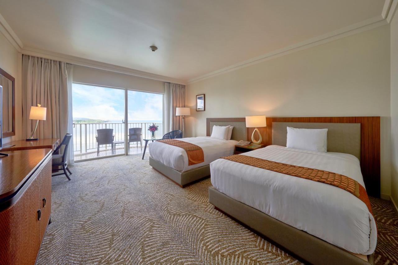 Lotte Hotel Guam Tumon Bagian luar foto