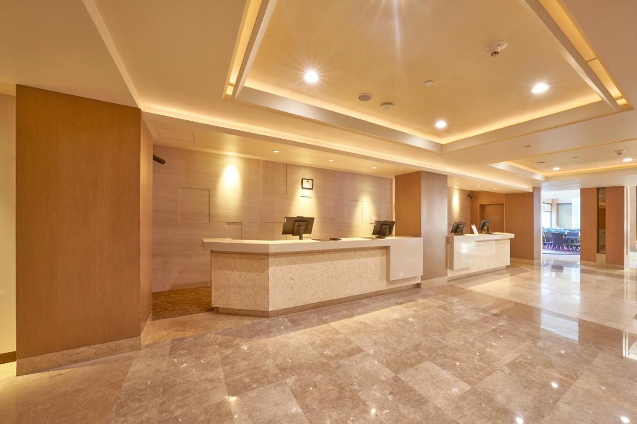 Lotte Hotel Guam Tumon Bagian luar foto